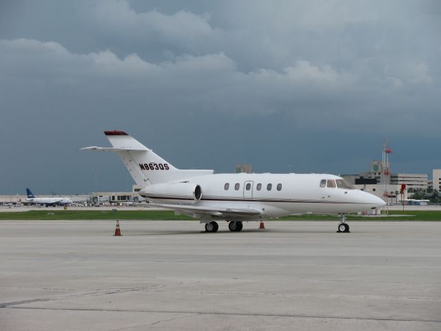 Hawker 800 (N863QS)
