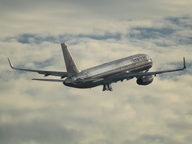 Boeing 757-200 —