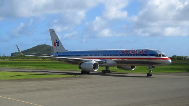 Boeing 757-200 (N635AA)