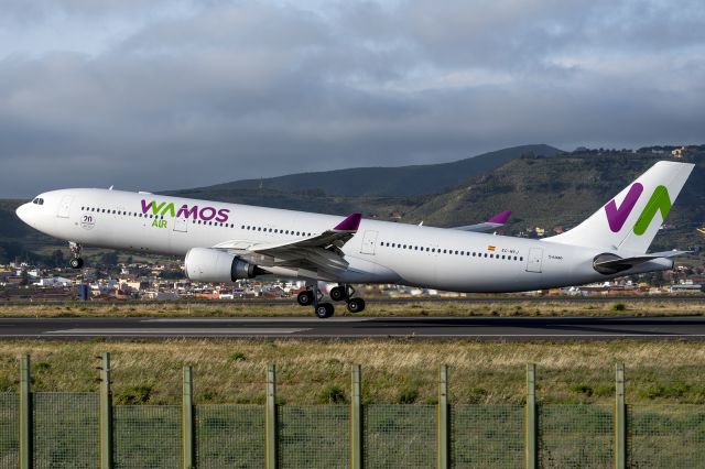 Airbus A330-300 (EC-NYJ)