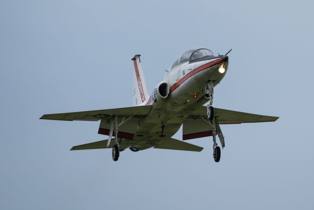 Northrop T-38 Talon (67-4943) - One of the U.S. Naval Test Pilot School T-38s on final to EFD following a flight check on 16 July - Tester 14 Bu.No.674943