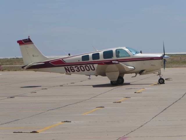 Beechcraft Bonanza (36) (N6300U)
