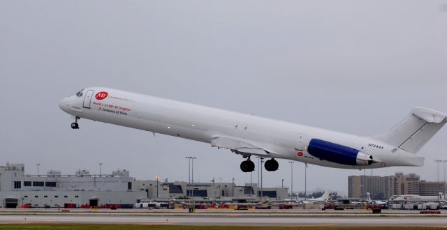 McDonnell Douglas MD-80 (N73444)