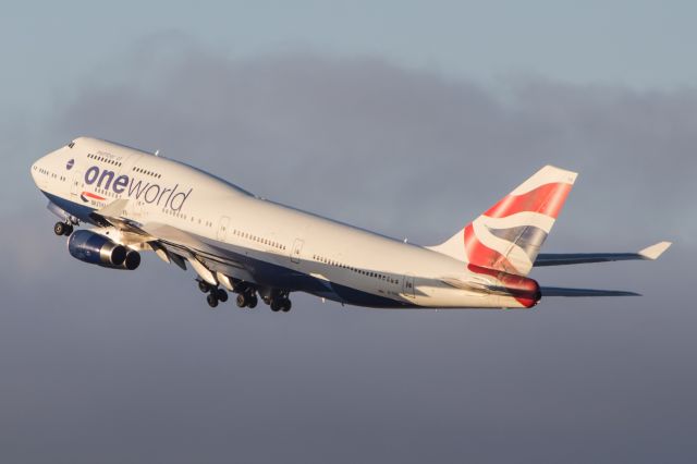 Boeing 747-400 (G-CIVI)