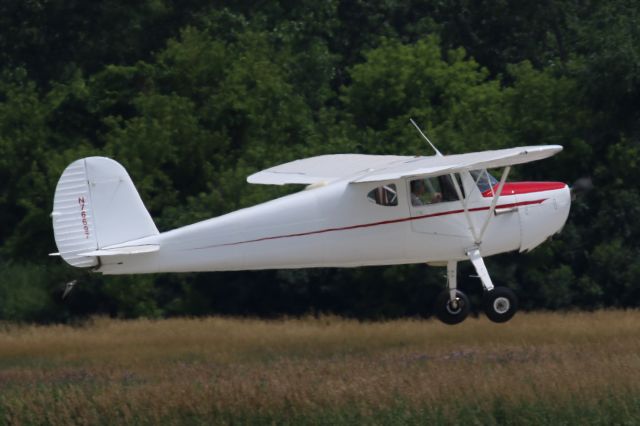 Cessna Skyhawk (N76697)