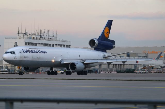 Boeing MD-11 (D-ALCF)