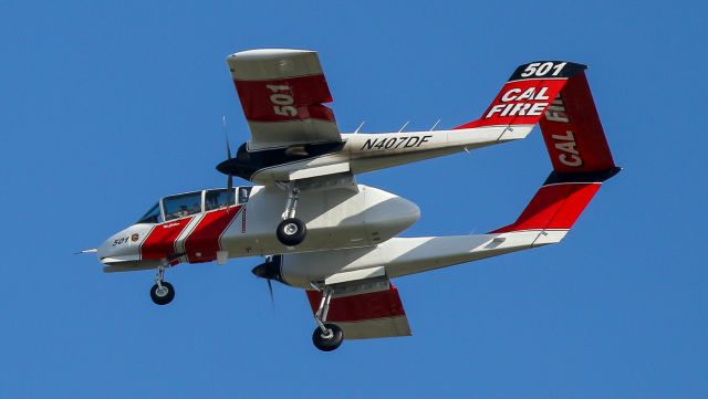 Aero Commander 500 (N407DF) - Out of former McClellan AFB, Sacramento CA