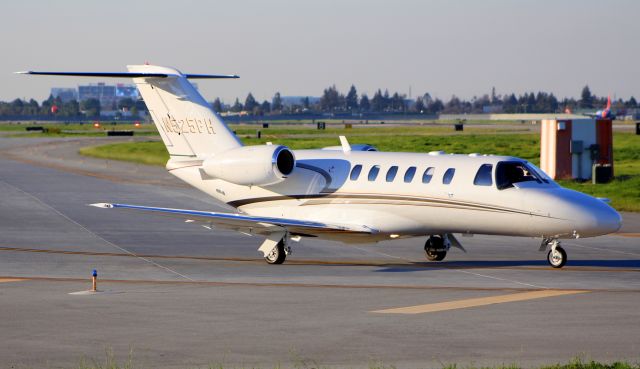 Cessna Citation CJ2+ (N525PH)