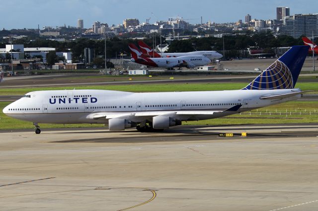 Boeing 747-400 (N177UA)