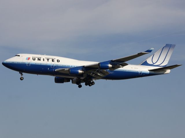 Boeing 747-400 (N171UA)