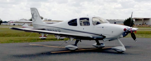 Cirrus SR-22 (N651CP)