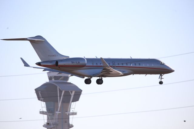 Bombardier Global Express (9H-VJR)