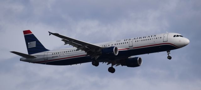 Airbus A321 (N157UW)