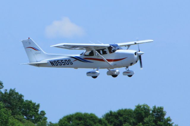 Cessna Skyhawk (N955OS)