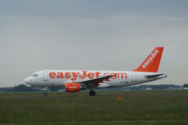 Airbus A319 (G-EZIH) - EasyJet A319-111 cn2463 Take Off RWY36L 22-5-2018