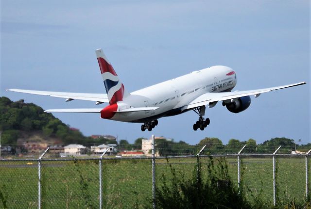 Boeing 777-200 (G-VIIU)