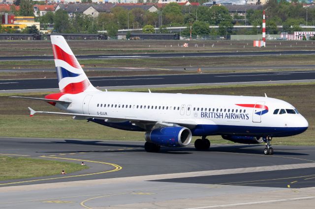 Airbus A320 (G-EUUN)