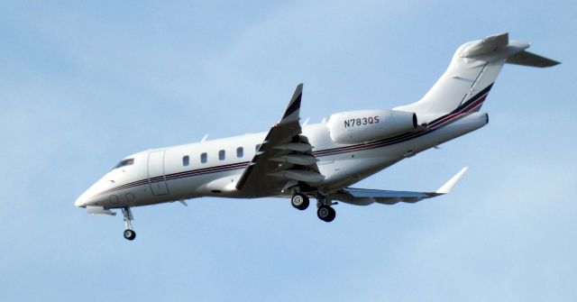 Canadair Challenger 350 (N783QS) - On final is this 2015 Bombardier Challenger 350 from the Autumn of 2020.