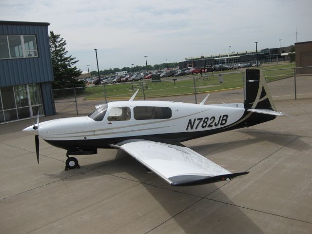 Mooney M-20 Turbo (N782JB)