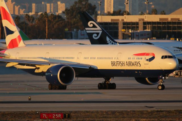 BOEING 777-300ER (G-STBD)