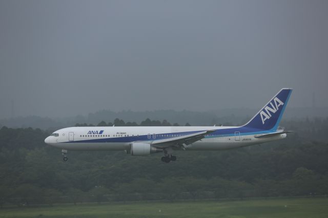 BOEING 767-300 (JA607A)
