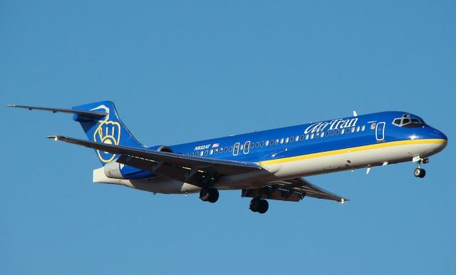 Boeing 717-200 (N932AT)