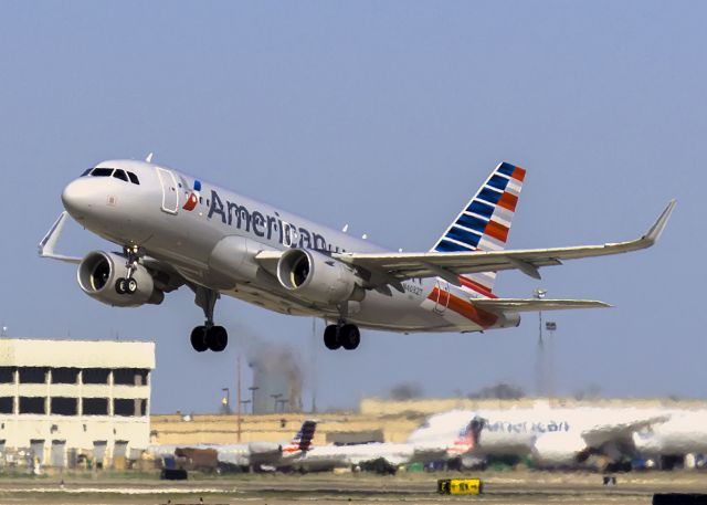 Airbus A319 (N4032T)