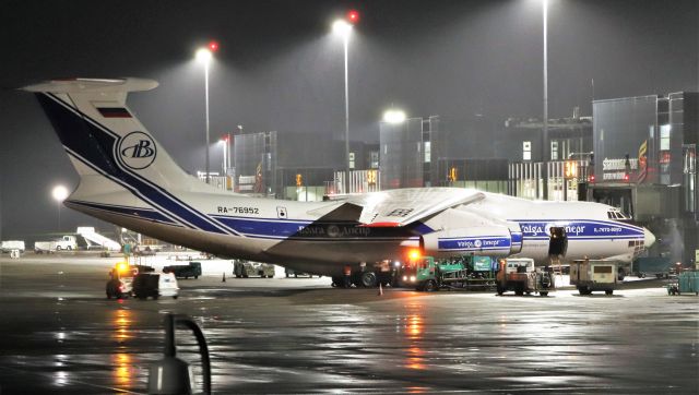 Ilyushin Il-76 (RA-76952) - volga-dnepr il-76td-90vd ra-76952 arriving in shannon this evening from barbados 1/11/20.