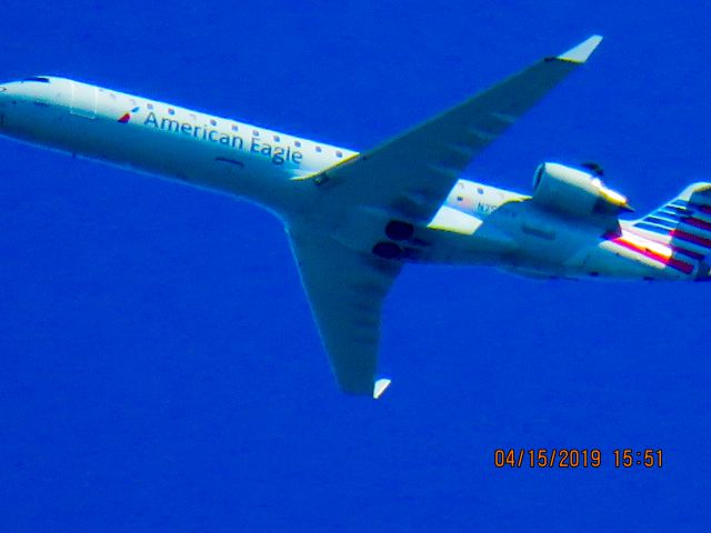 Canadair Regional Jet CRJ-700 (N755EV)