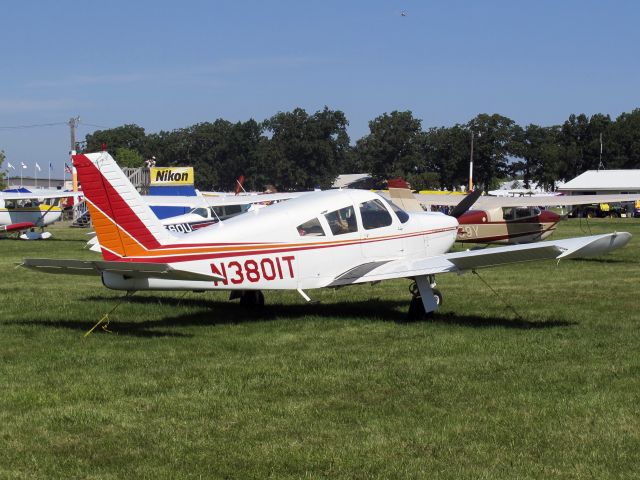 Piper Cherokee Arrow (N3801T) - Oshkosh 2013!