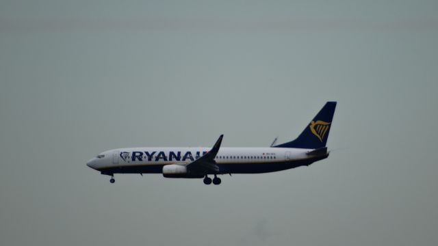 Boeing 737-700 (9H-QCL) - 9HQCL03102021BRU.