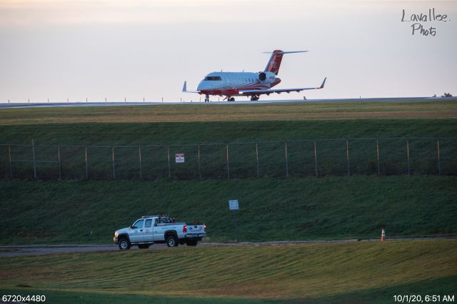 Canadair Challenger (N1500) - Sunrise takeoff from Worcester