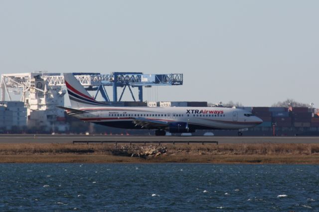 BOEING 737-400 (N688XA) - One of several Superbowl Charters that arrived to Boston Logan on 02/06/17. 