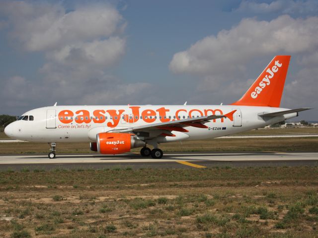 Airbus A319 (G-EZAN)