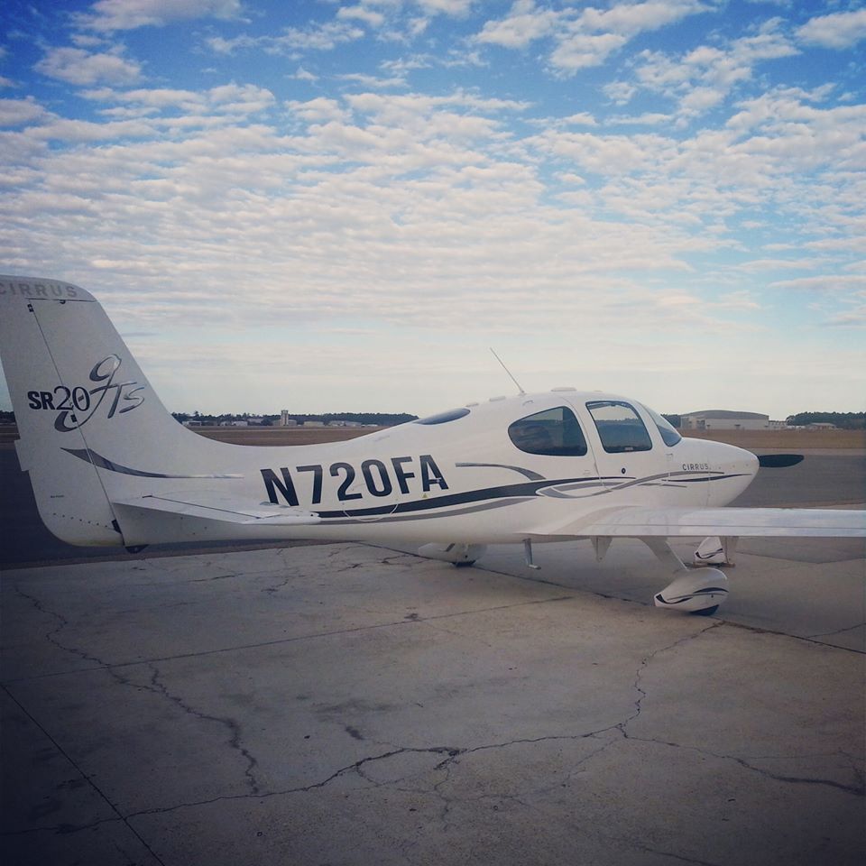 Cirrus SR-20 (N720FA)