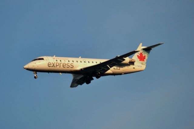 Canadair Regional Jet CRJ-200 (C-GKER)