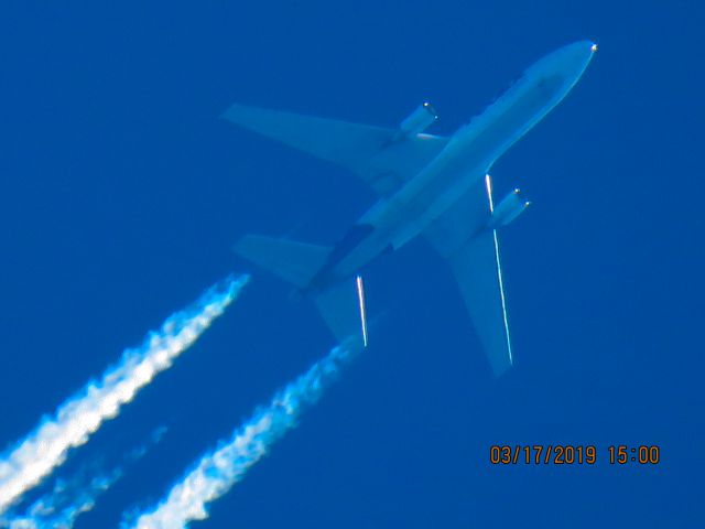 McDonnell Douglas DC-10 (N320FE)