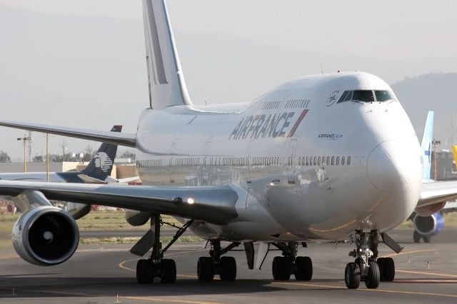 Boeing 747-400 (F-GITE)
