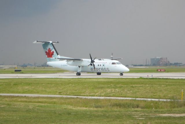 de Havilland Dash 8-400 (C-GONO)