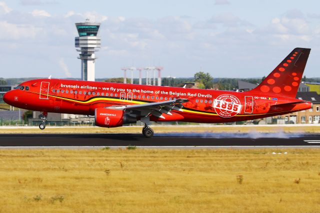 Airbus A320 (OO-SNA)