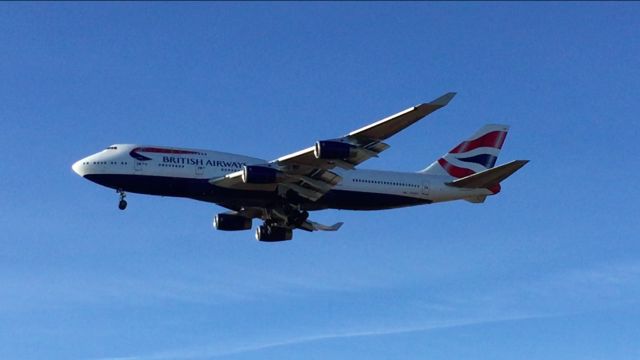 Boeing 747-400 (G-CIVV) - Landing 22L at KBOS