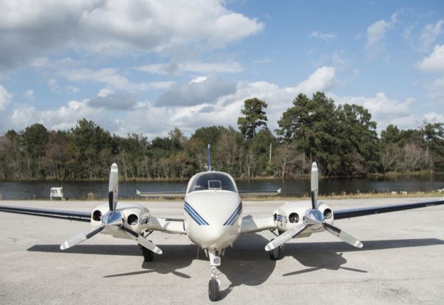 Beechcraft Baron (58) (N4111S)