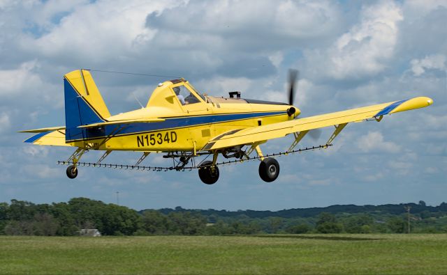 AIR TRACTOR AT-402 (N1534D)