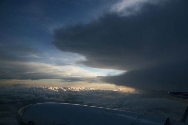 Piper Cheyenne (N23334) - FL-230 LEX to MKY, July 1, 2011