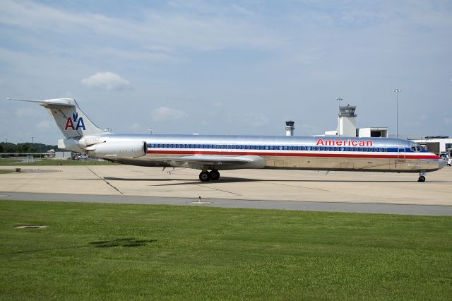 McDonnell Douglas MD-82 (N559AA) - June 2013