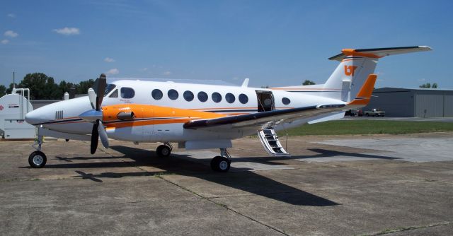 Beechcraft Super King Air 350 (N111UT)