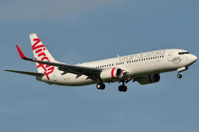 Boeing 737-800 (VH-YIF)