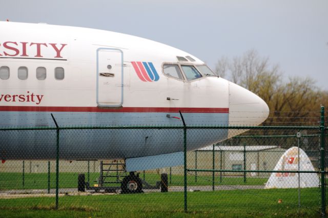 Boeing 737-200 (N9024U) - Aircraft training aid for aviation university Lewis-Lockport.