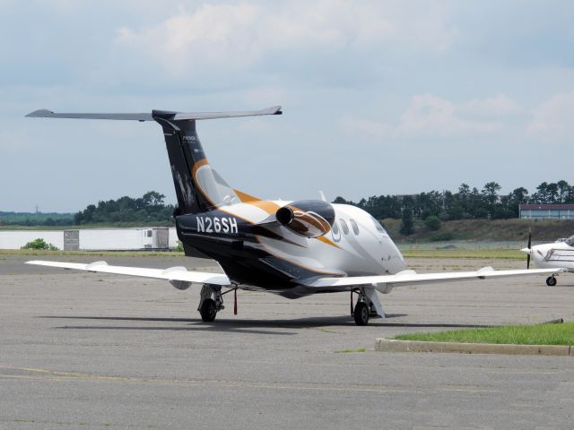 Embraer Phenom 100 (N26SH) - A modern aircraft.