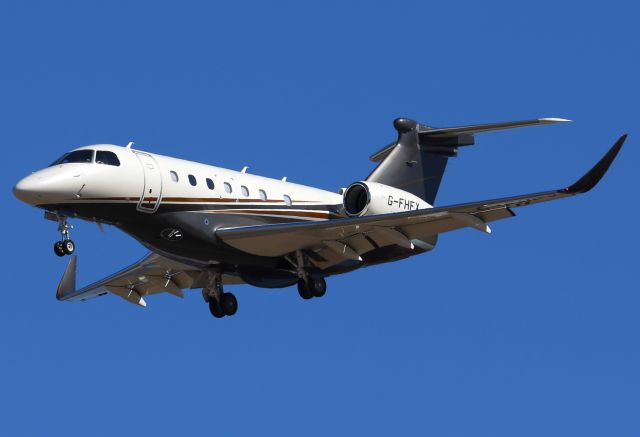 Embraer Legacy 550 (G-FHFX)